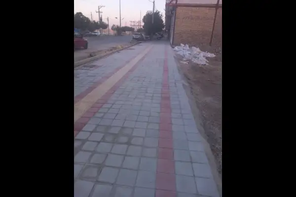 فروش زمین ۲۴۰ متر بر خیابان اصلی مسکن مهر فامنین - تصویر 2