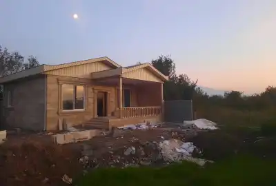 زمین ۳۲۰متری همراه بنا نقلی قاضیان سنگر