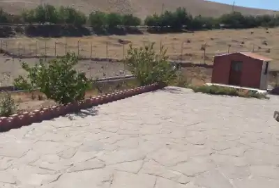 فروش زمین ۸۳۰ متر ۱۵ متر انباری سرویس بهداشتی
