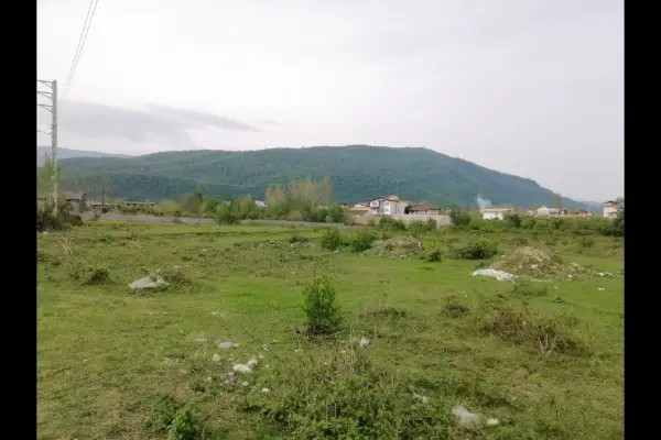 فروش ۷۵۰ متر زمین چالوس بین خط هشت و نمک آبرود - تصویر 3
